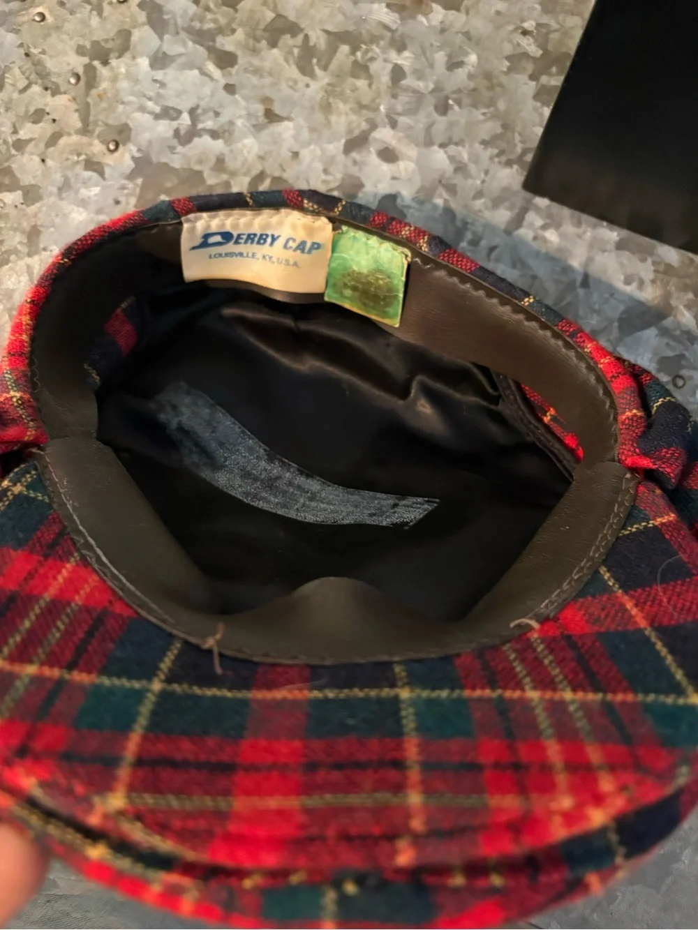70’s classic vintage red tartan plaid wool flat cap
